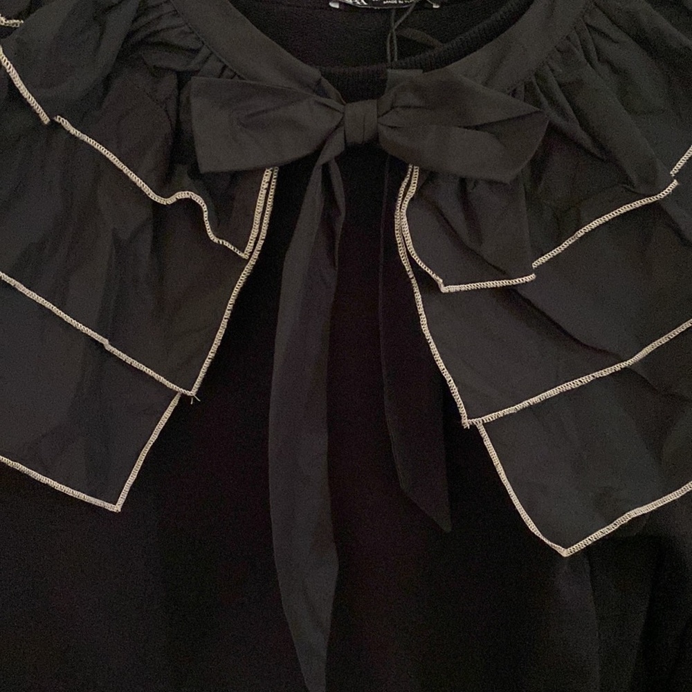 Zara Ruffled bib collar black sweatshirt with a front bow tie size M - Picture 7 of 13